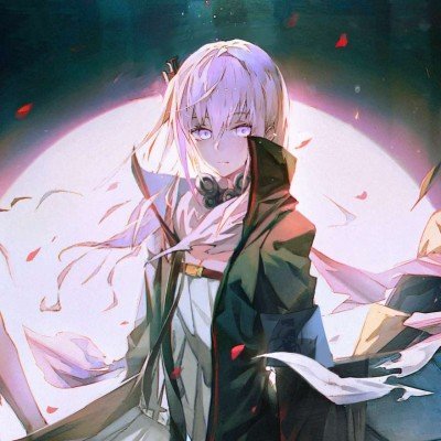 火车擦身印度母亲紧压2孩子奇迹生还